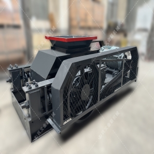 不挑食的 “實力派”：雙齒輥破碎機如何輕松應對礦石開采中的多樣物料？?