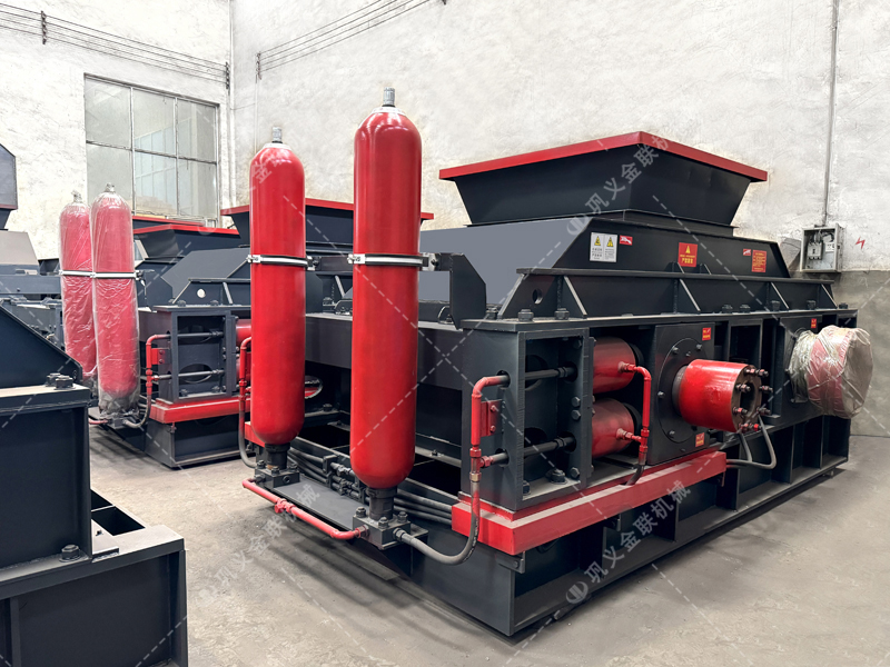 低轉(zhuǎn)速高壓力對輥制砂機(jī),憑什么成為高品質(zhì)機(jī)制砂的 “粒形守護(hù)神”? 低轉(zhuǎn)速高壓力對輥制砂機(jī),憑什么成為高品質(zhì)機(jī)制砂的 “粒形守護(hù)神”?